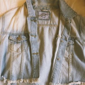 Cropped distressed denim jacket